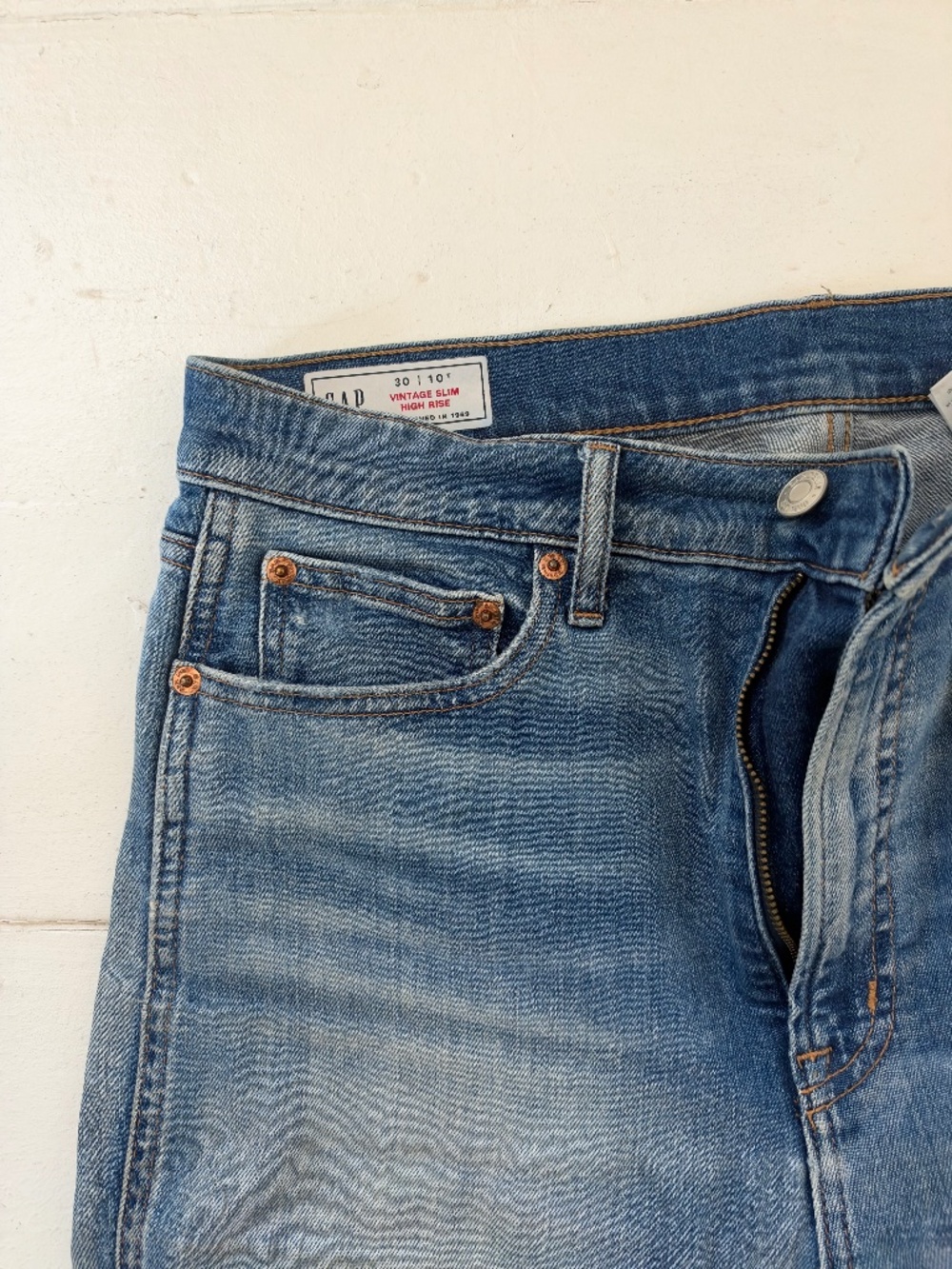 Gap High Rise Vintage Slim jeans